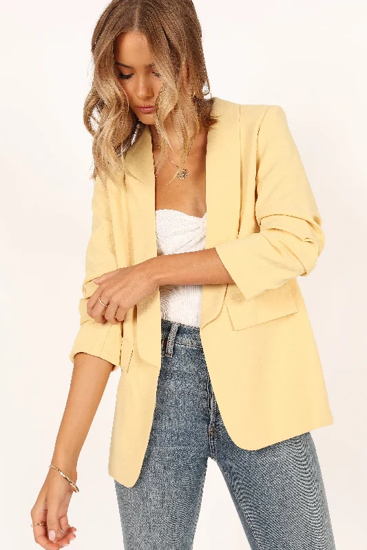 Affordable Luxury Women's Apparel Trend Driven Wardrobe Beth Open Front Slouch Sleeve Blazer - Butter Yellow