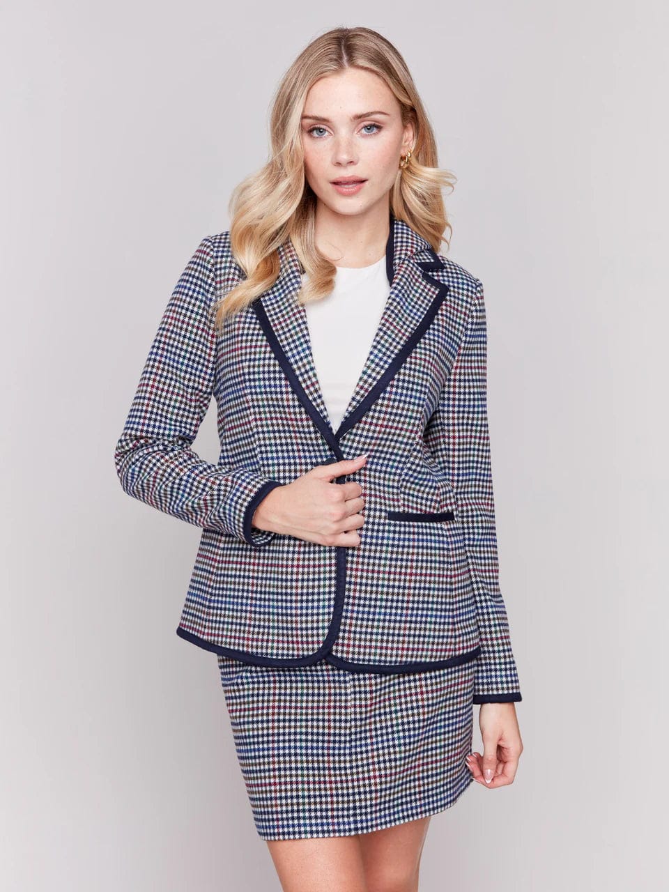 Sustainable Women's Apparel Cutting Edge Fashion Charlie B Plaid Blazer with Removable Hood - C6314-091C